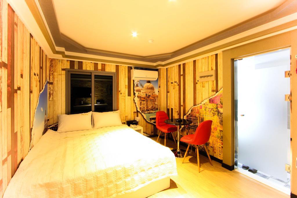 M2 Motel Пусан Екстериор снимка